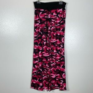 Lily Posh Boutique Women’s Pink and Black Camo High Rise Wide Leg Pants - Size M